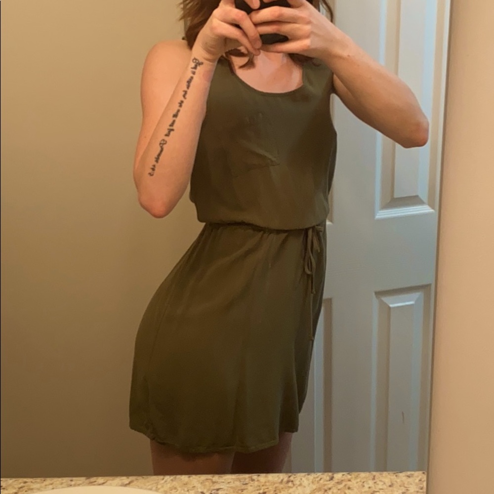 Cute hunter green sundress